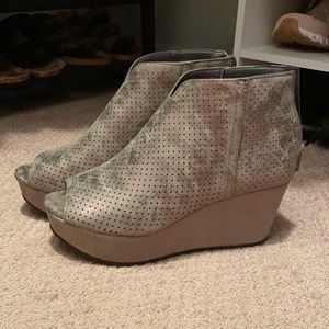 Pierre Dumas Heels size 8